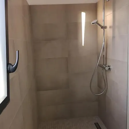 Magnifique T2 Neuf à 100 M De La D'agosta Appartement